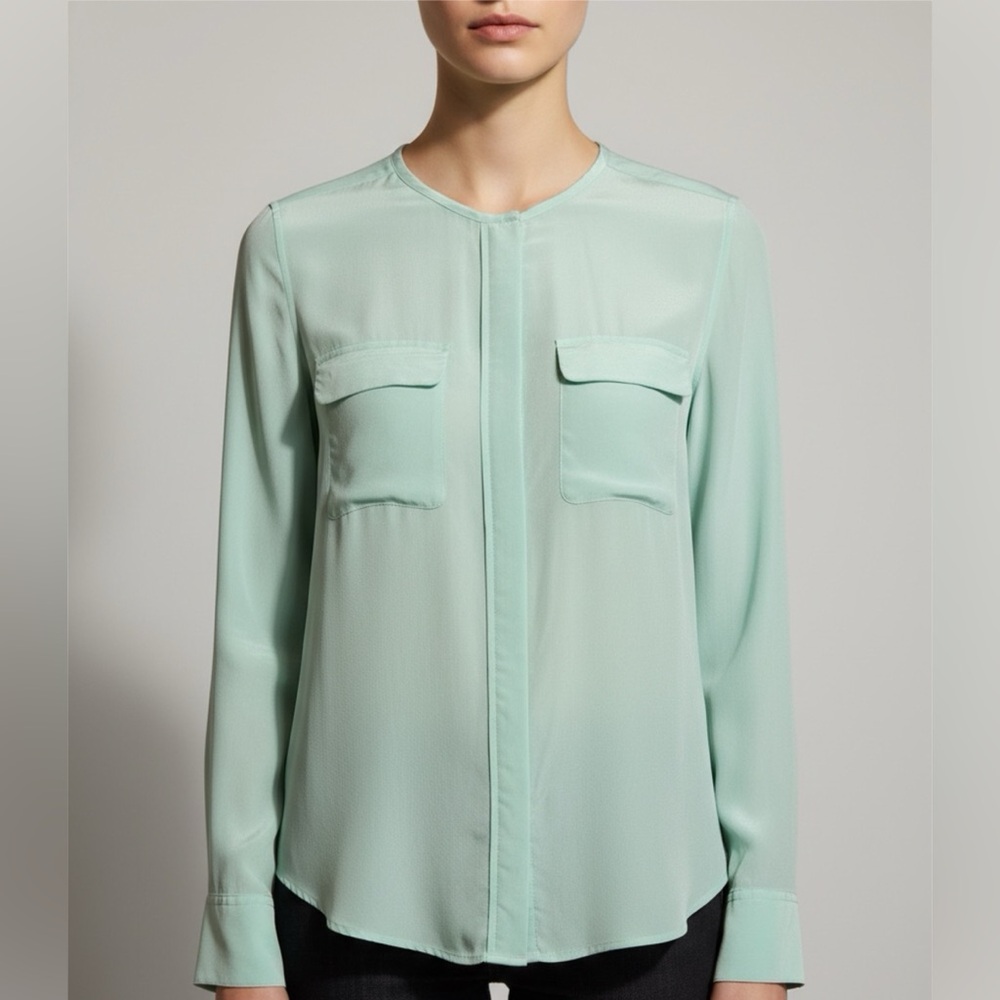 Equipment Femme Silk Button Down Blouse Size Small